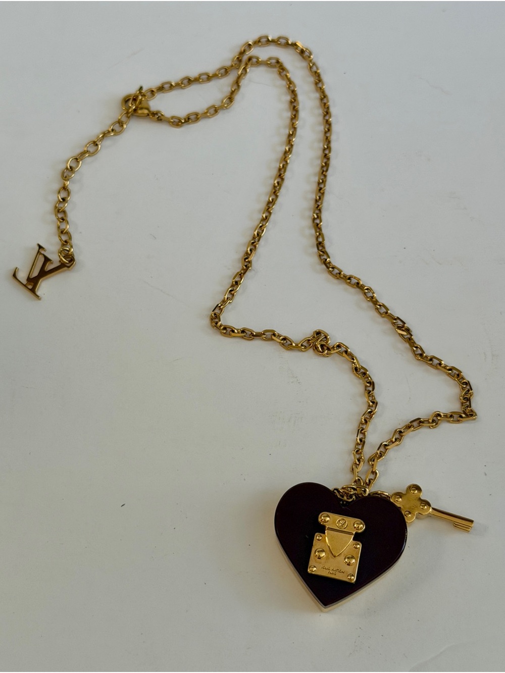 Louis Vuitton Gold Chain Necklace with Burgundy Heart Padlock - Picture 6 of 16